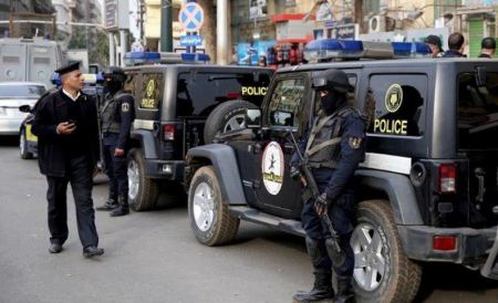 مصر.. القبض على سيدة عرضت رضيعها للبيع على فيسبوك